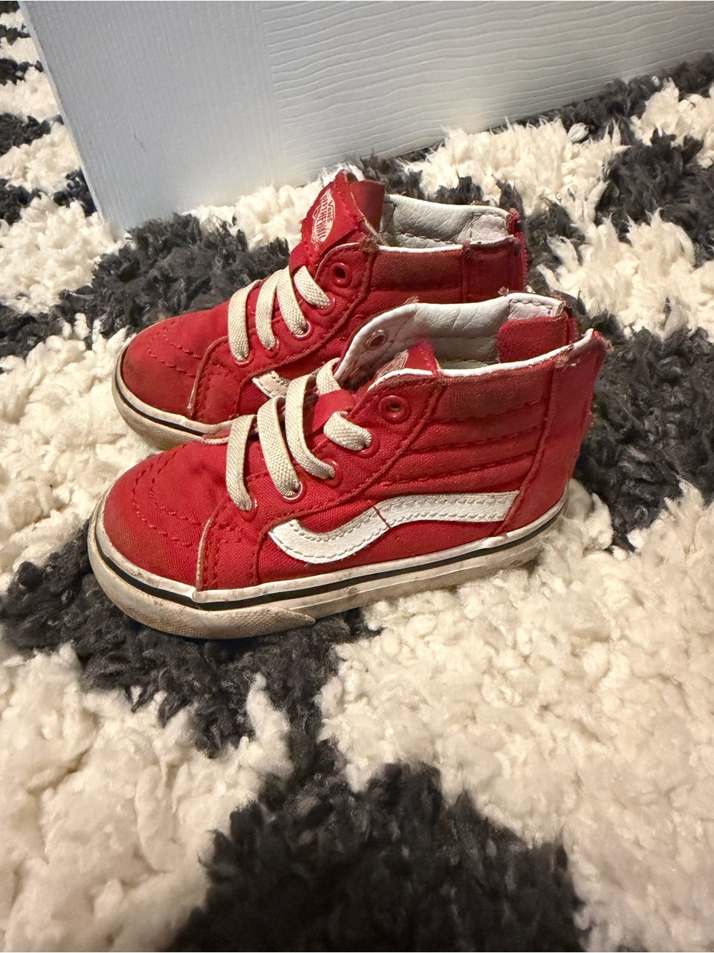 Kids Red High-Top Skate Sneakers - Vans Style